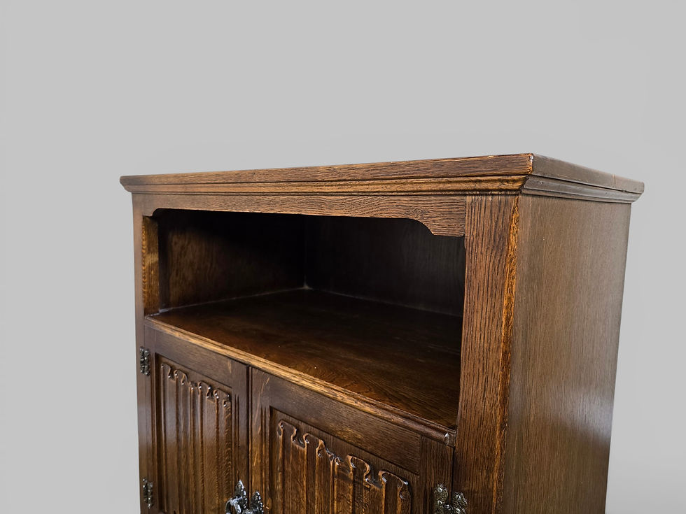Thumbnail: An Oak Old Charm T.V Cabinet Stand Media Unit ~Delivery Available~