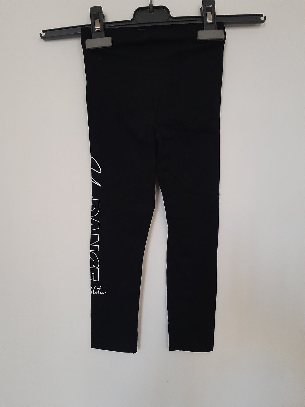 Miniature : Pantalon noir avec inscription blanche 