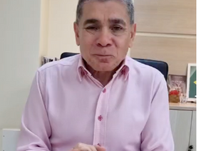 Chiquinho Pereira, presidente do Sindicato dos Padeiros de São Paulo, deseja a todos um Feliz Natal e um próspero Ano Novo!