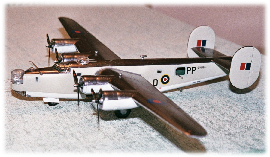 Consolidated B-24 Liberator V; Monogram B-24J 1:48 kit 5608