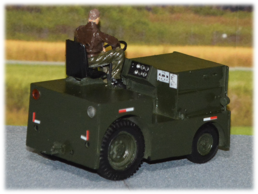 DMC Logan-40 tow tractor; 1:35