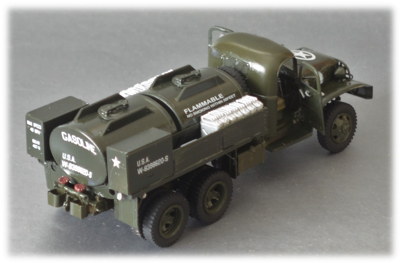 HobbyBoss 83830 US GMC CCKW 750 gallon tanker, 1:35
