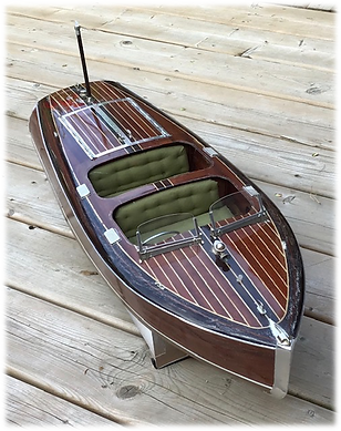 1:8 scale Chris-Craft