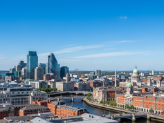 Dublin: Pubs Tradicionais, Literatura e Hospitalidade – O Guia Completo