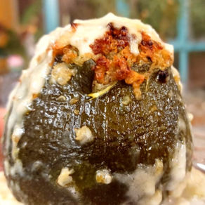 זוקיני עגול ממולא קינואה בקרם פסטו