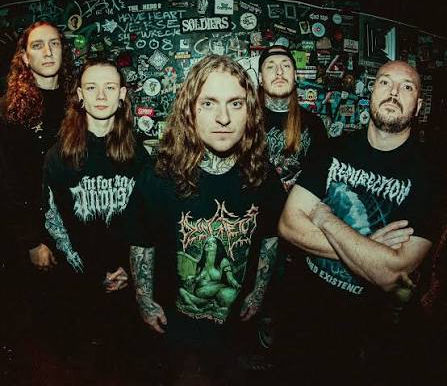 Ingested neemt onmiddellijk afscheid van vocalist!