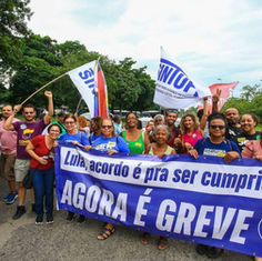 Greves explodem em mais de 50 universidades do país
