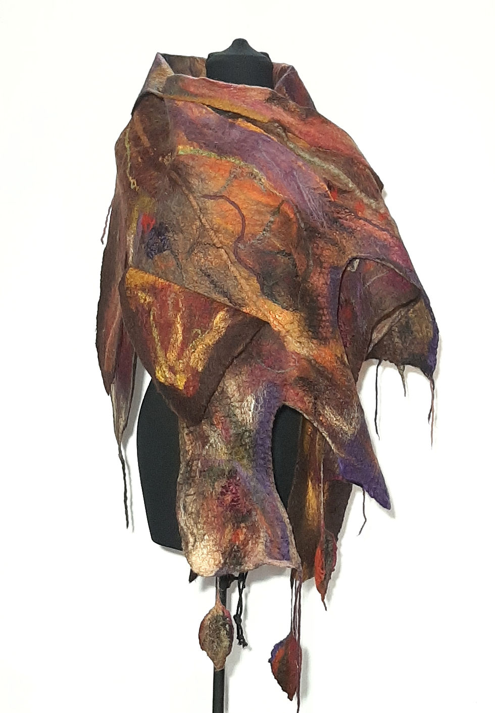 Miniatura: Cuarta pieza de la colección otoño 2021 titulada  Naturaleza Muerta 