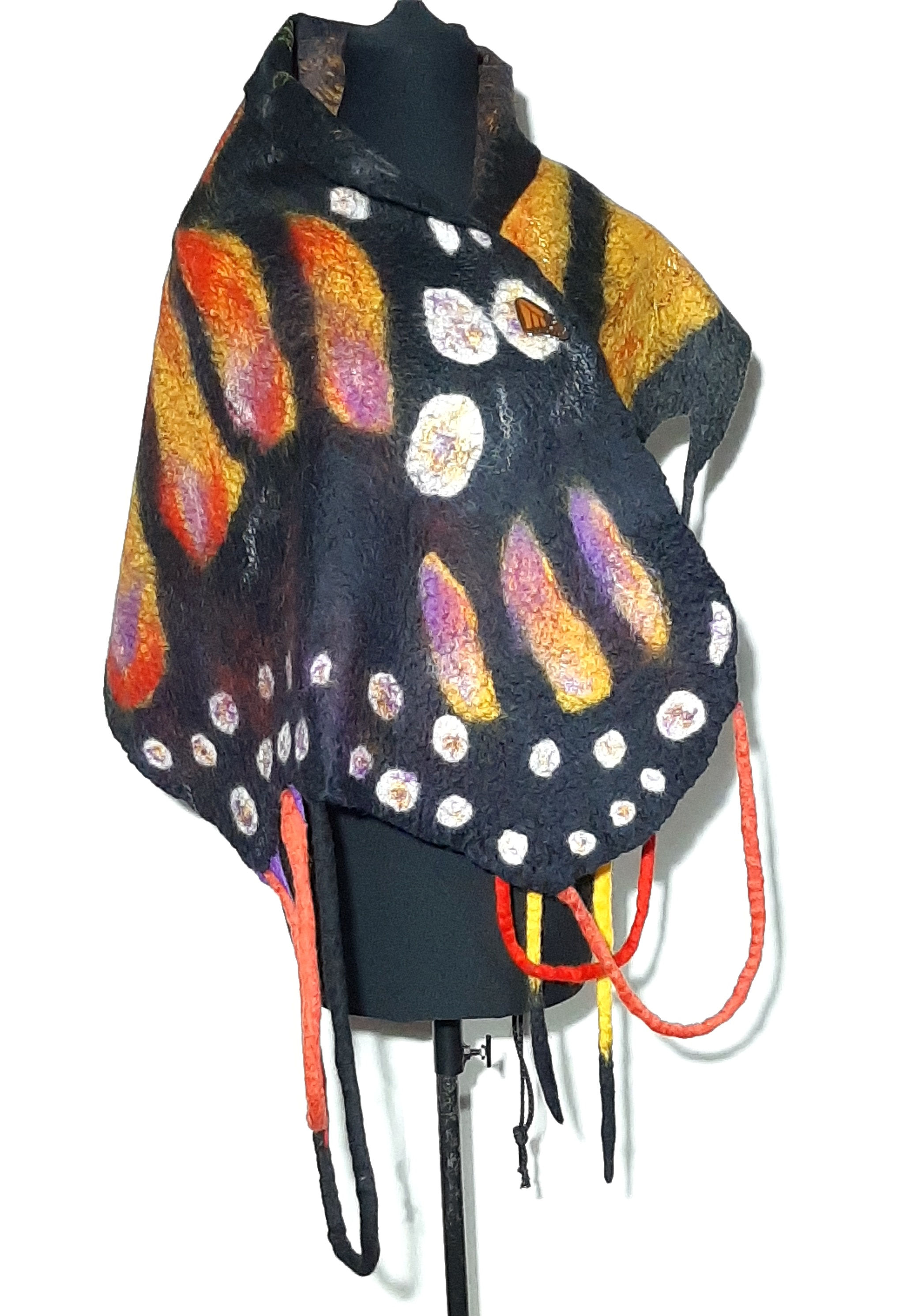 Cuello y chalina 'Ala de Monarca'