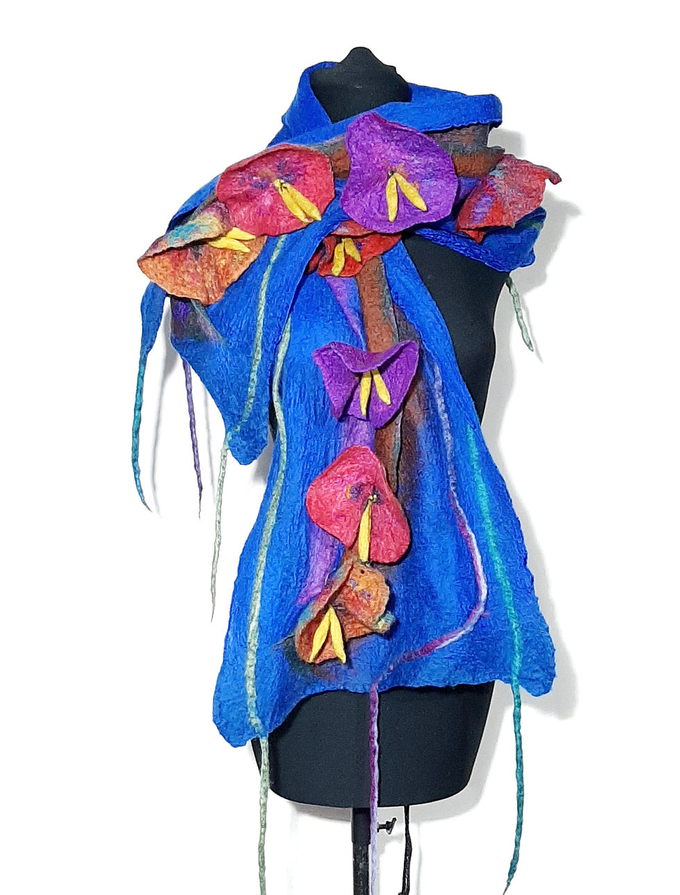 Miniatura: Cuello y bufanda con flores