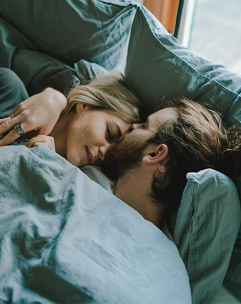 Online sexologists sex therapy couple_edited.png