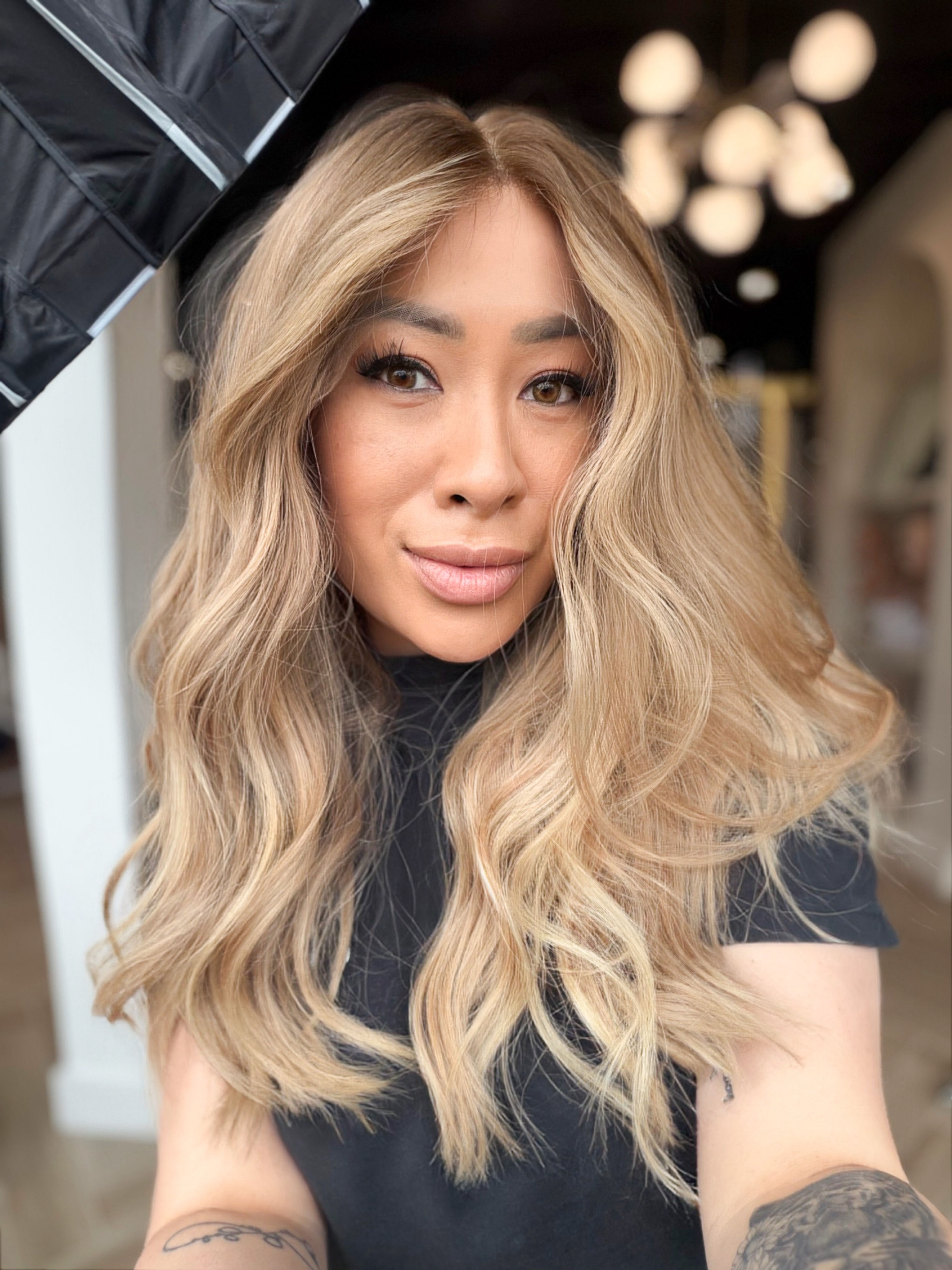 Madelyn 24” Wig (M)