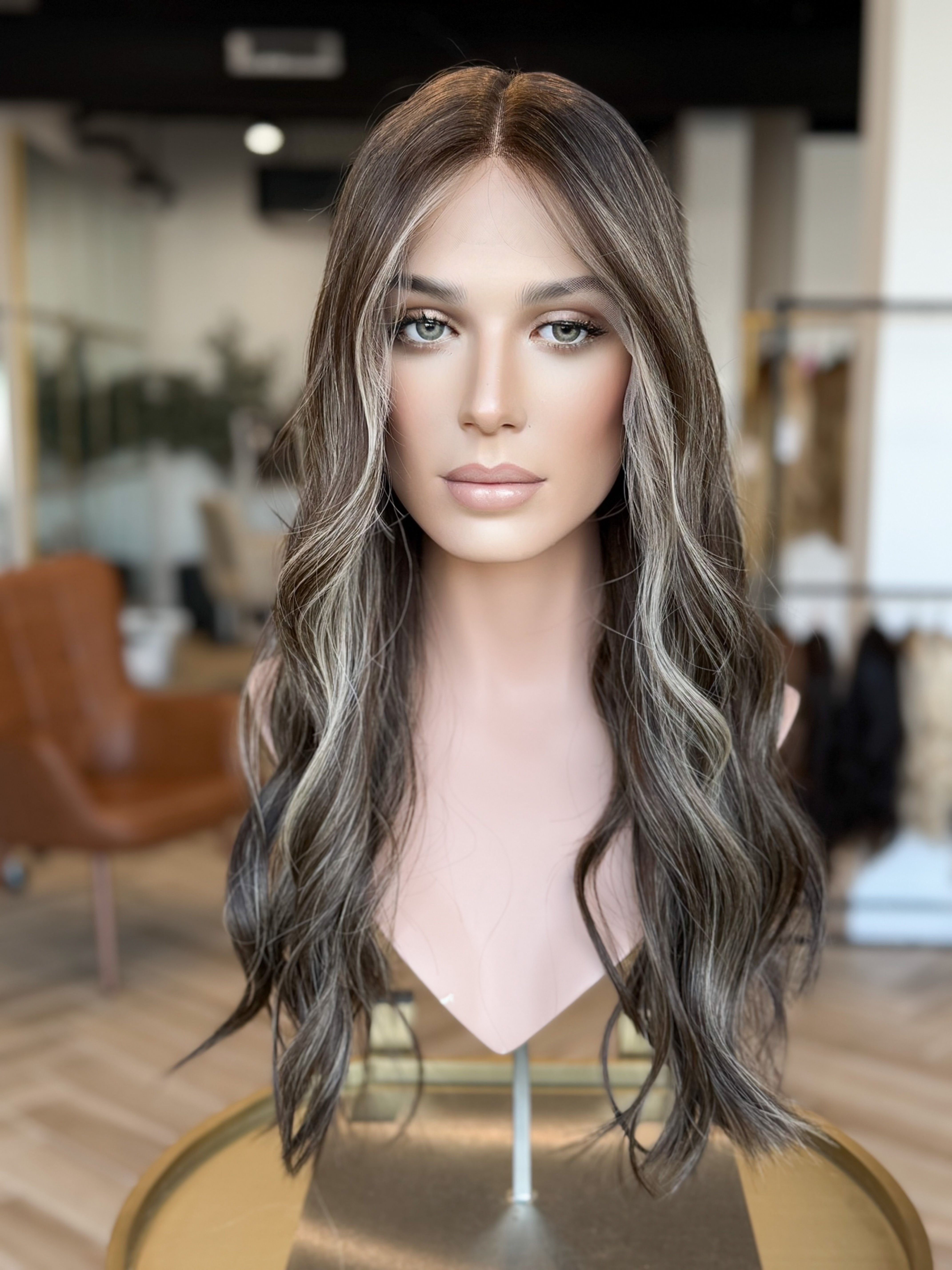 Trisha 25” Wig (M)