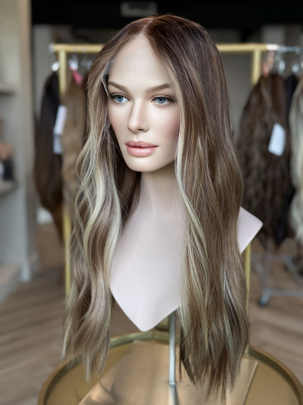 Thumbnail: Lillian 26” Wig (M)