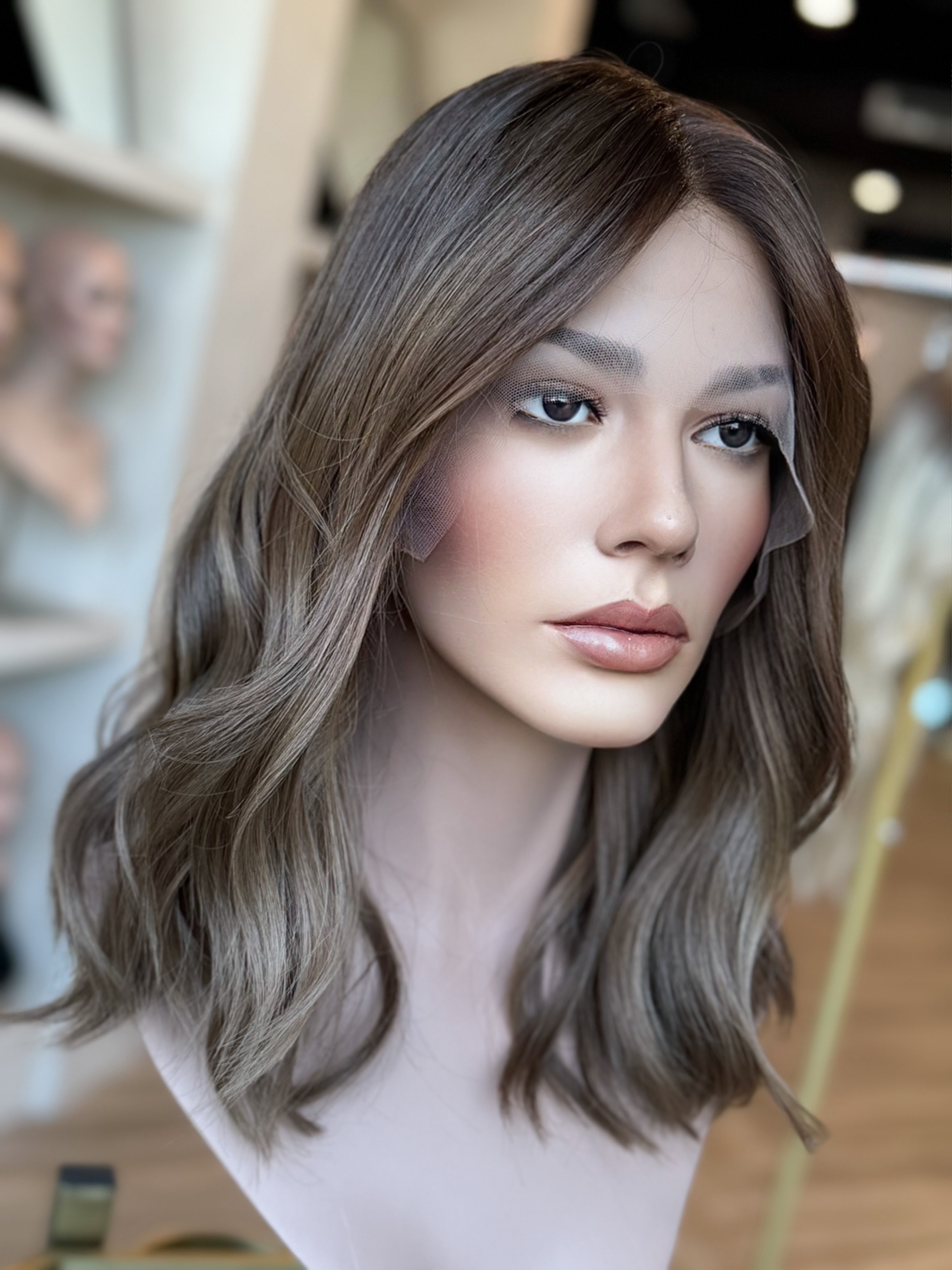 Quinn 18” Wig (XS)