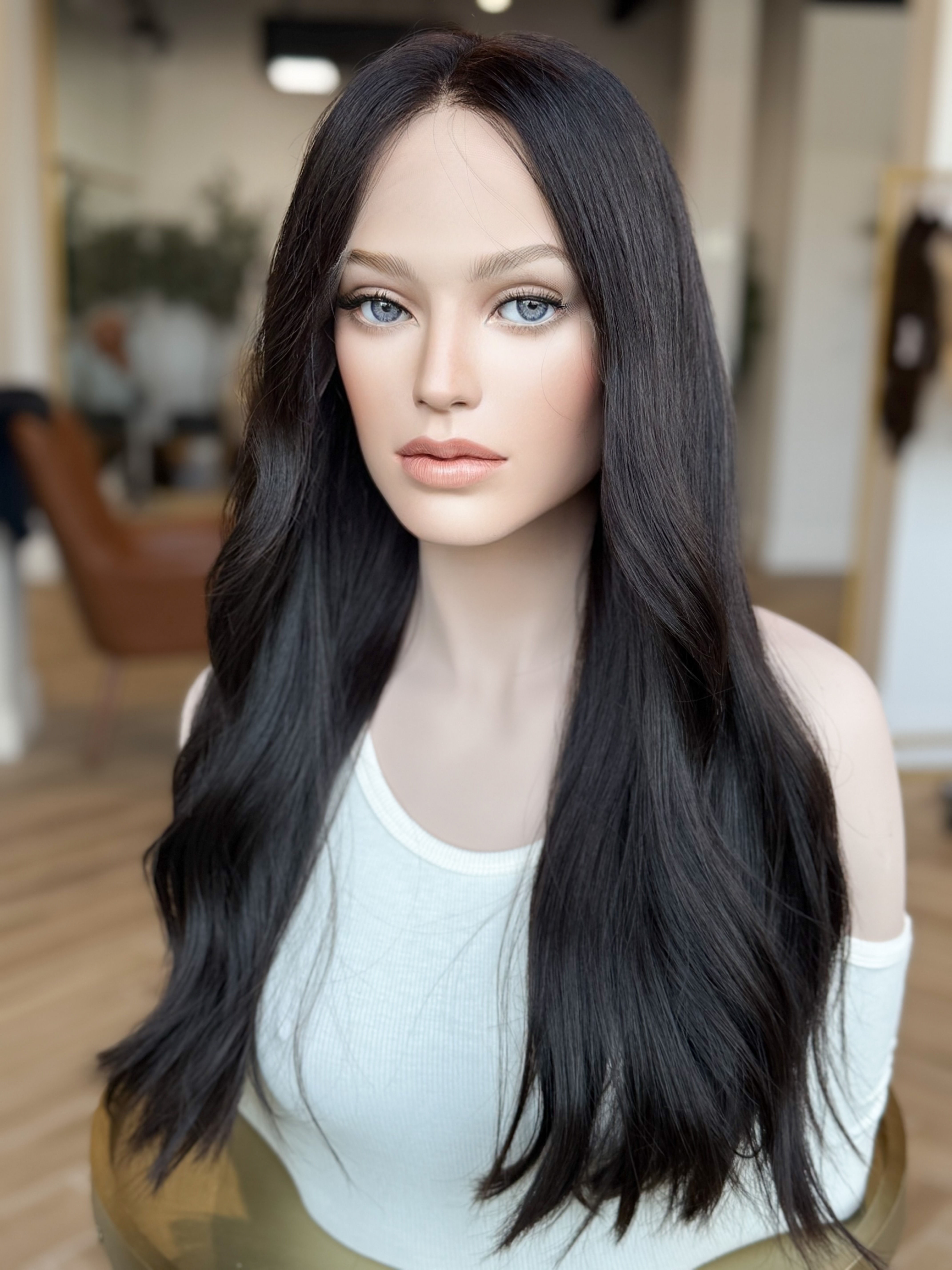 Jasmine 26” Wig (L)