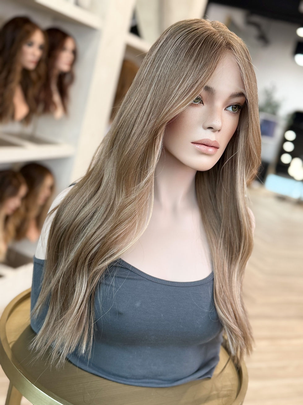 Thumbnail: Cathy 25” Wig (XS)