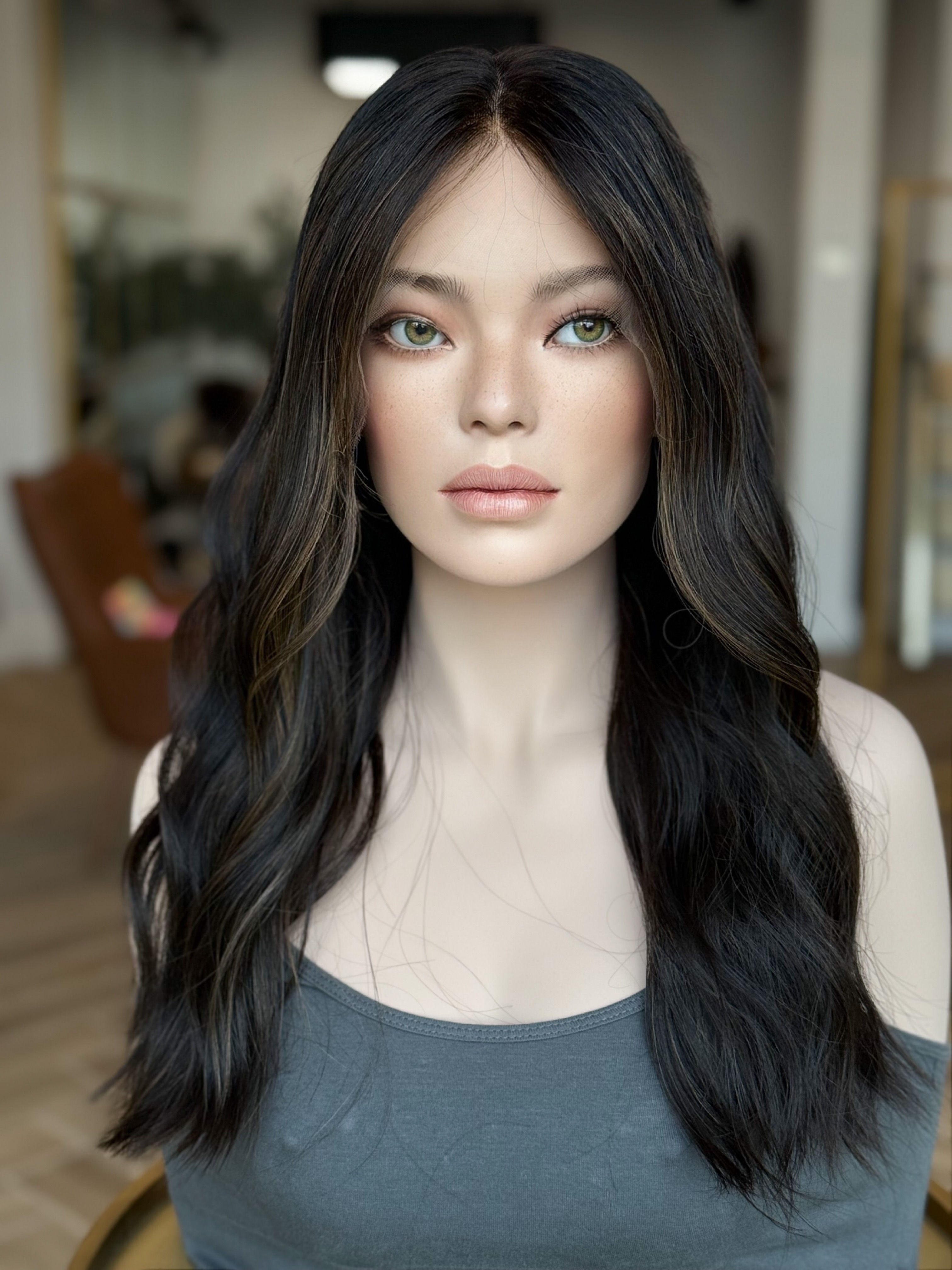 Nicky 23” Full Hand Tied Wig (M)