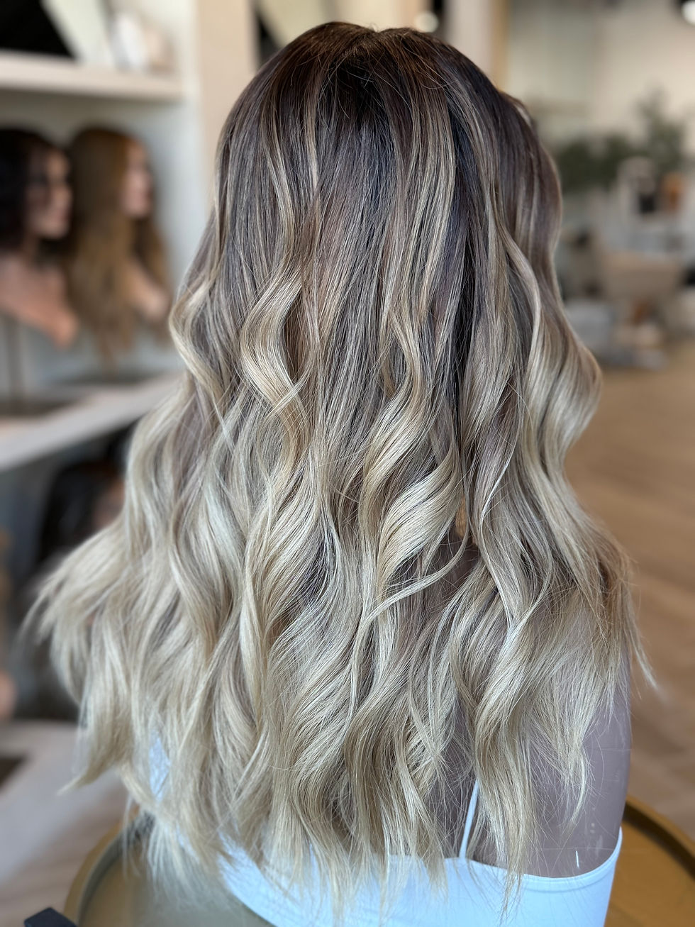 Thumbnail: Bianca 22” Wig (L)