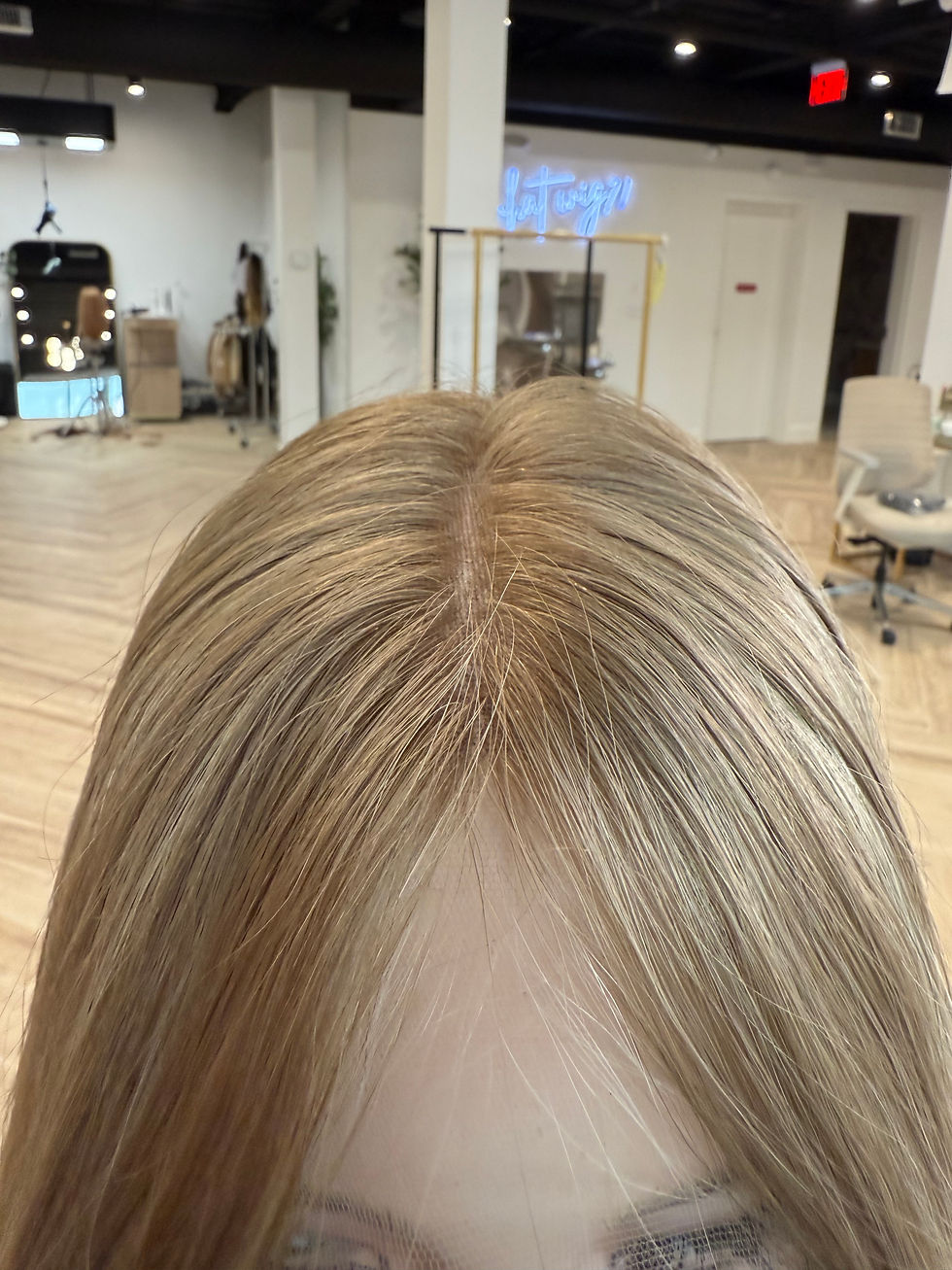 Thumbnail: Cathy 25” Wig (XS)