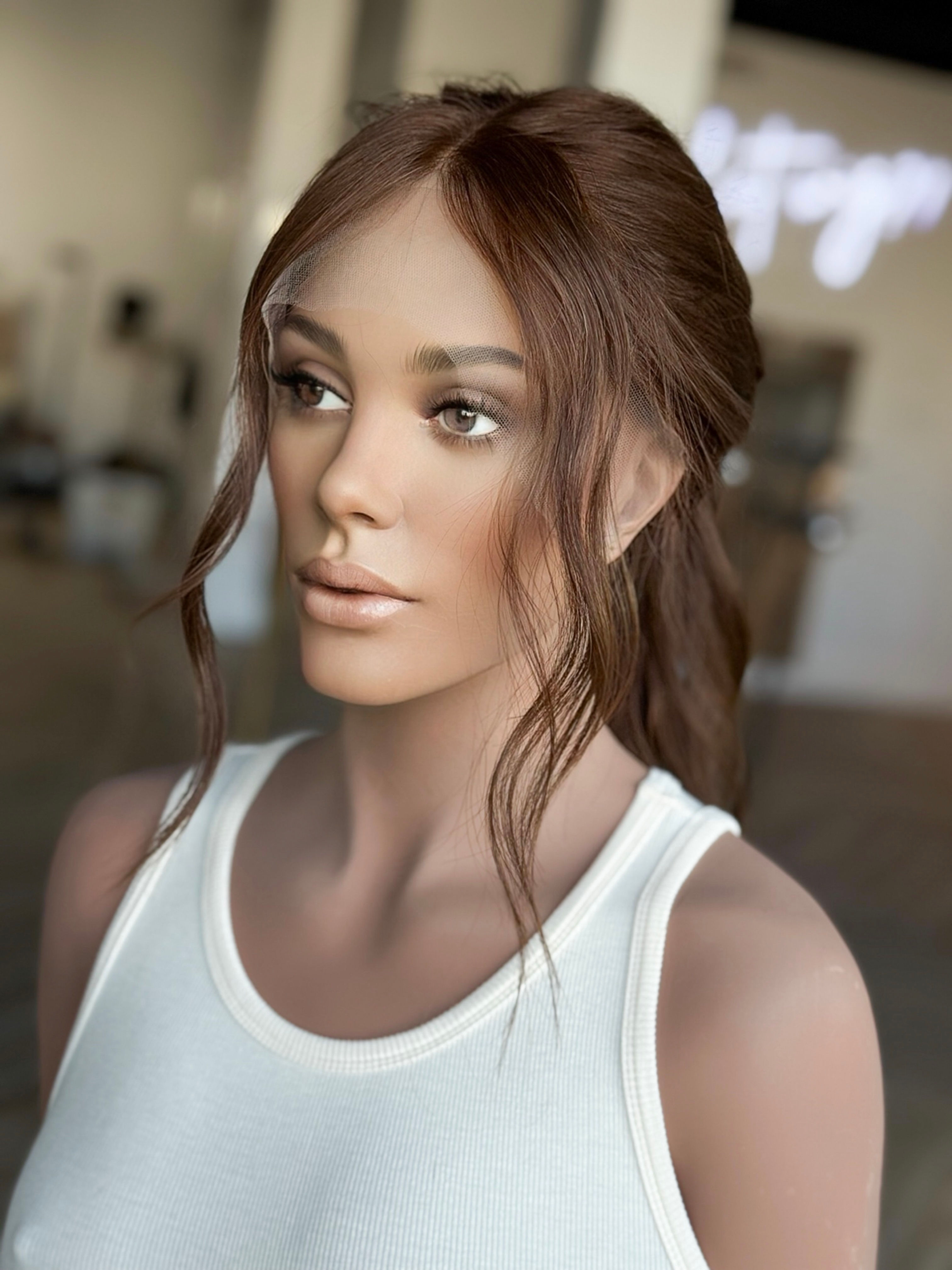 Lucy 24” VIP Wig (S)