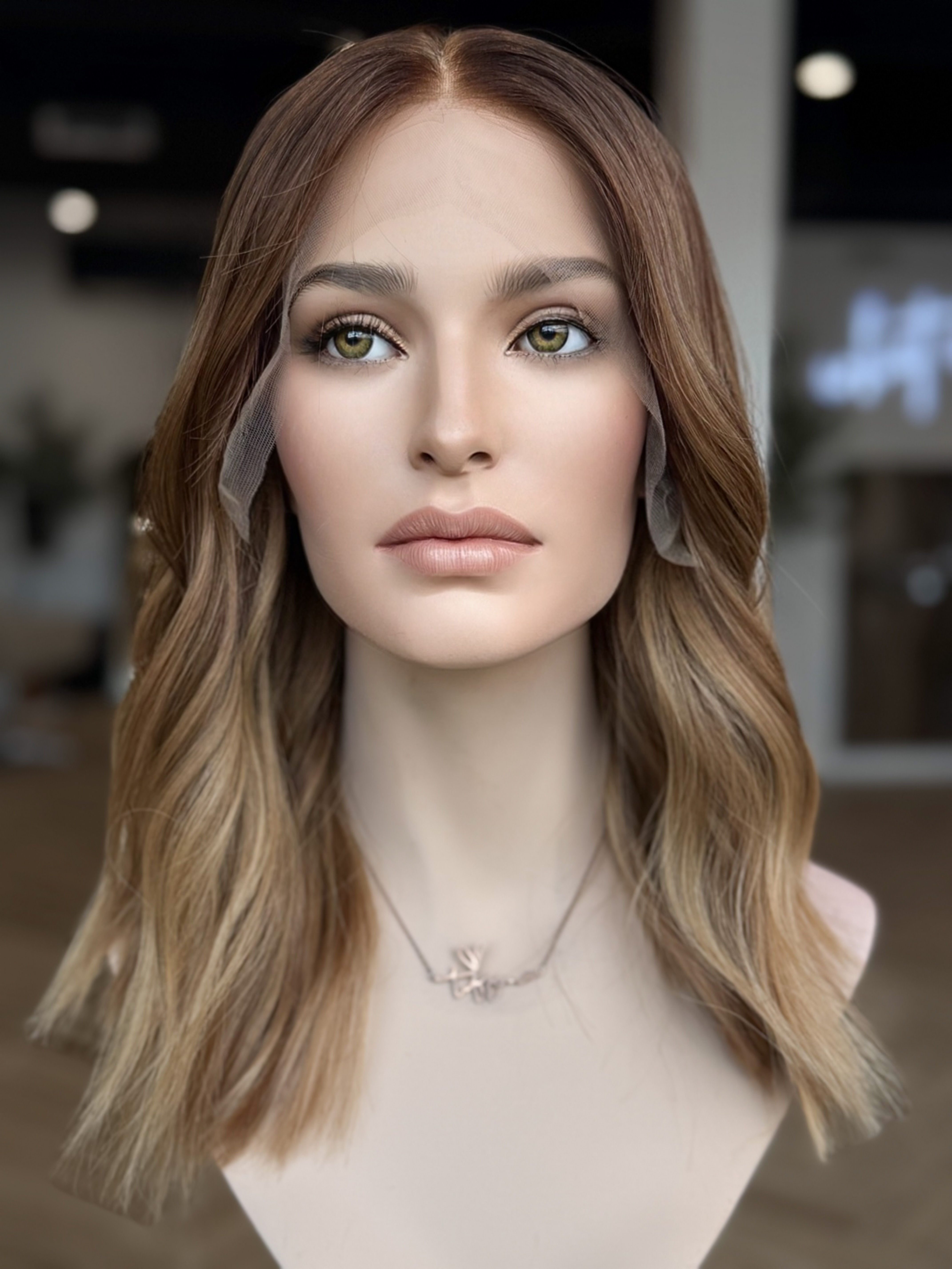 Ava 18” Wig (S)