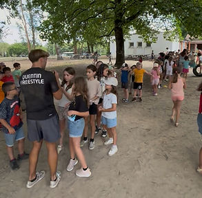 file dédicace quentin freestyle dans un centre de loisirs_edited.jpg