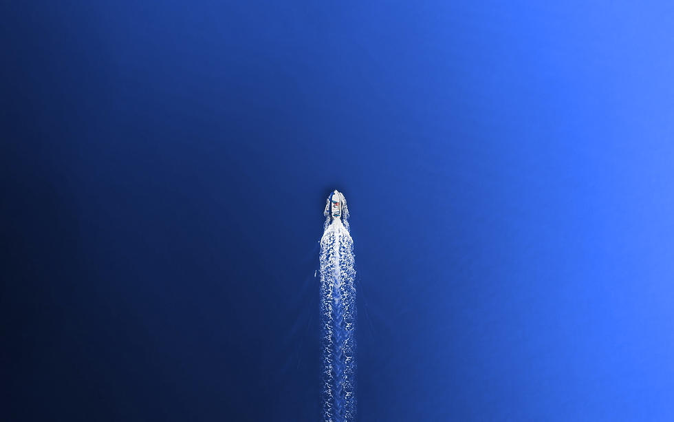 luka-verc-grPhIvFoDGM-unsplash-edit.png