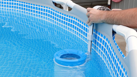 Signs Your Pool Needs Professional Maintenance