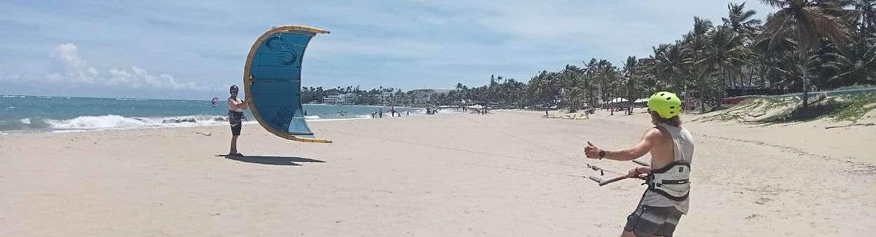 Teaching kitesurf in Dominican republic