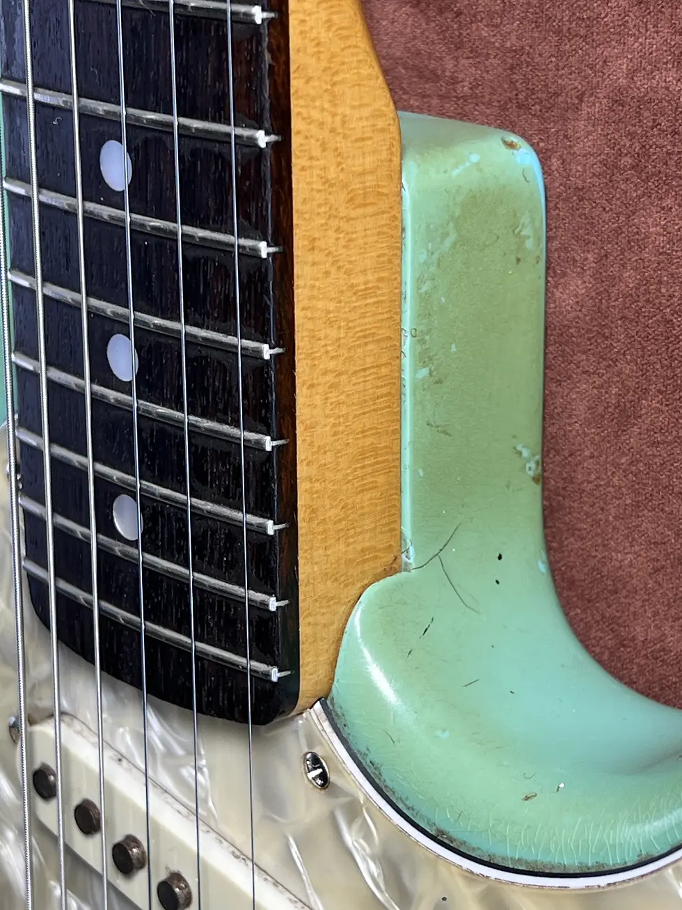 Thumbnail: Fender Jag-Stang rosewood fingerboard 7.25 radius