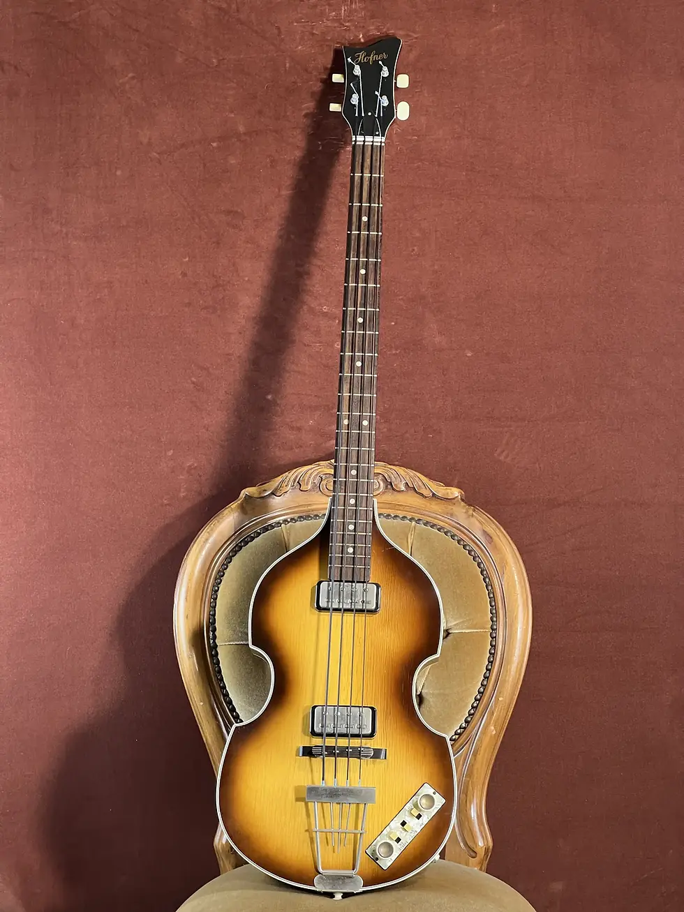 Höfner 500/1 Violin Bass 2002 front view