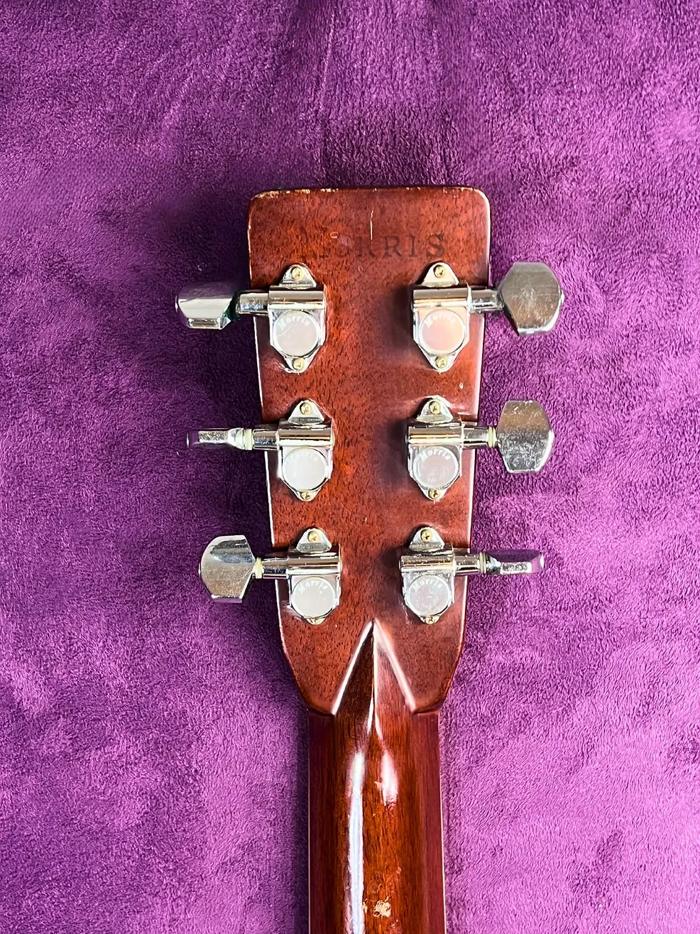 Thumbnail: Morris R-50 headstock front vintage logo and chrome tuners 1970s