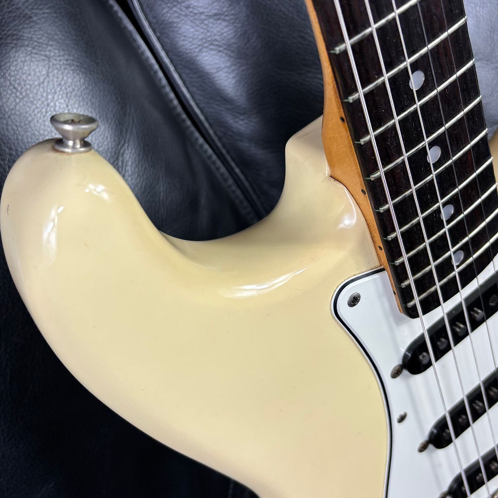 Thumbnail: Fender Stratocaster ST72-70 A Serial - MIJ - 1986 - Olympic White