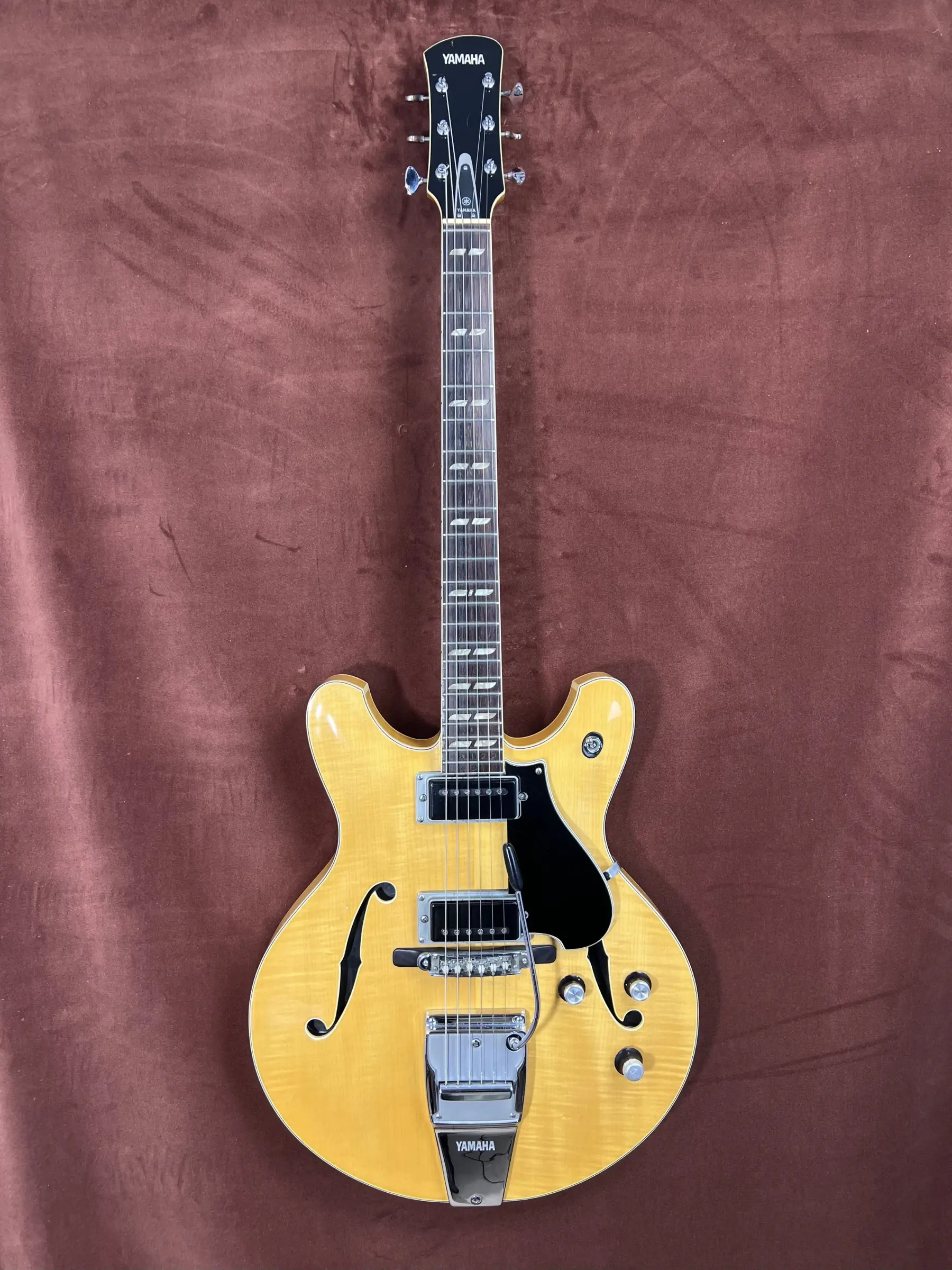 1968 Yamaha SA-50 Natural Blonde front view hollow body
