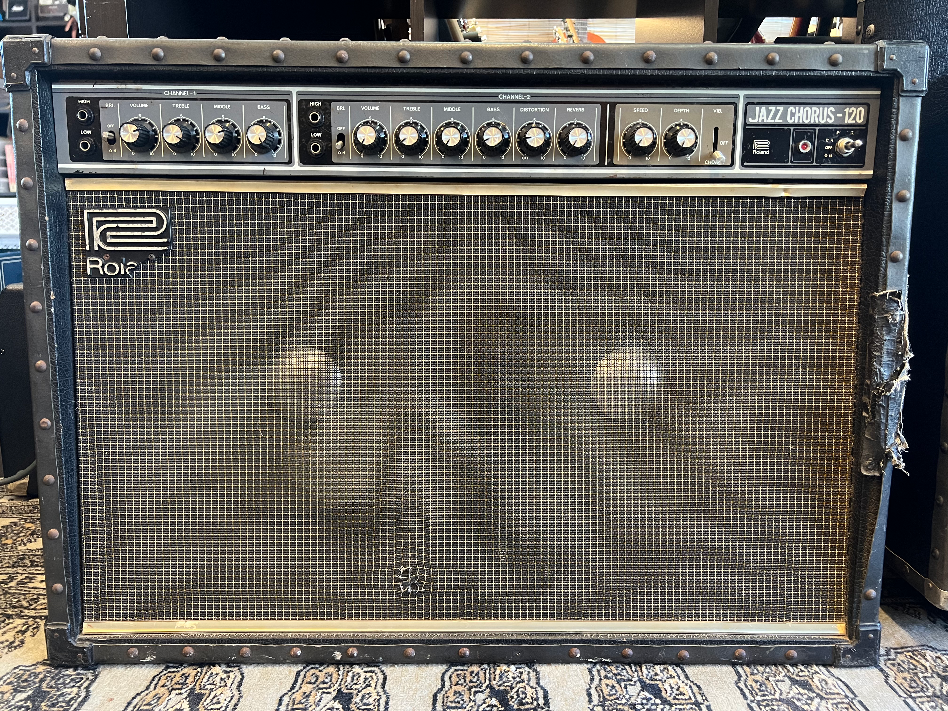1982 Roland JC-120 Jazz Chorus amp front view 2x12 speakers metal grille