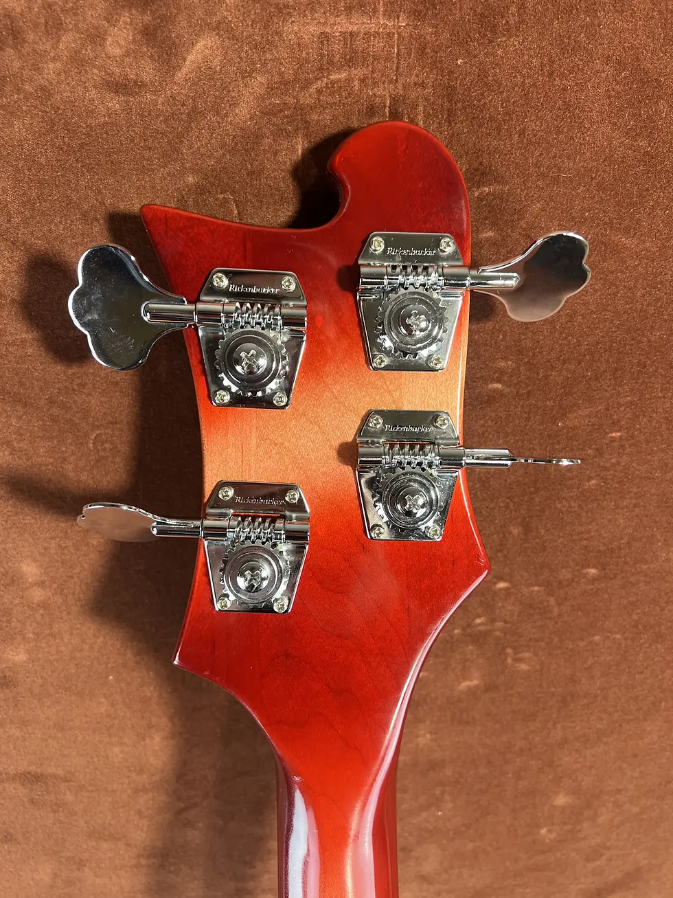 Thumbnail: Rickenbacker 4003 headstock Rickenbacker logo tuners