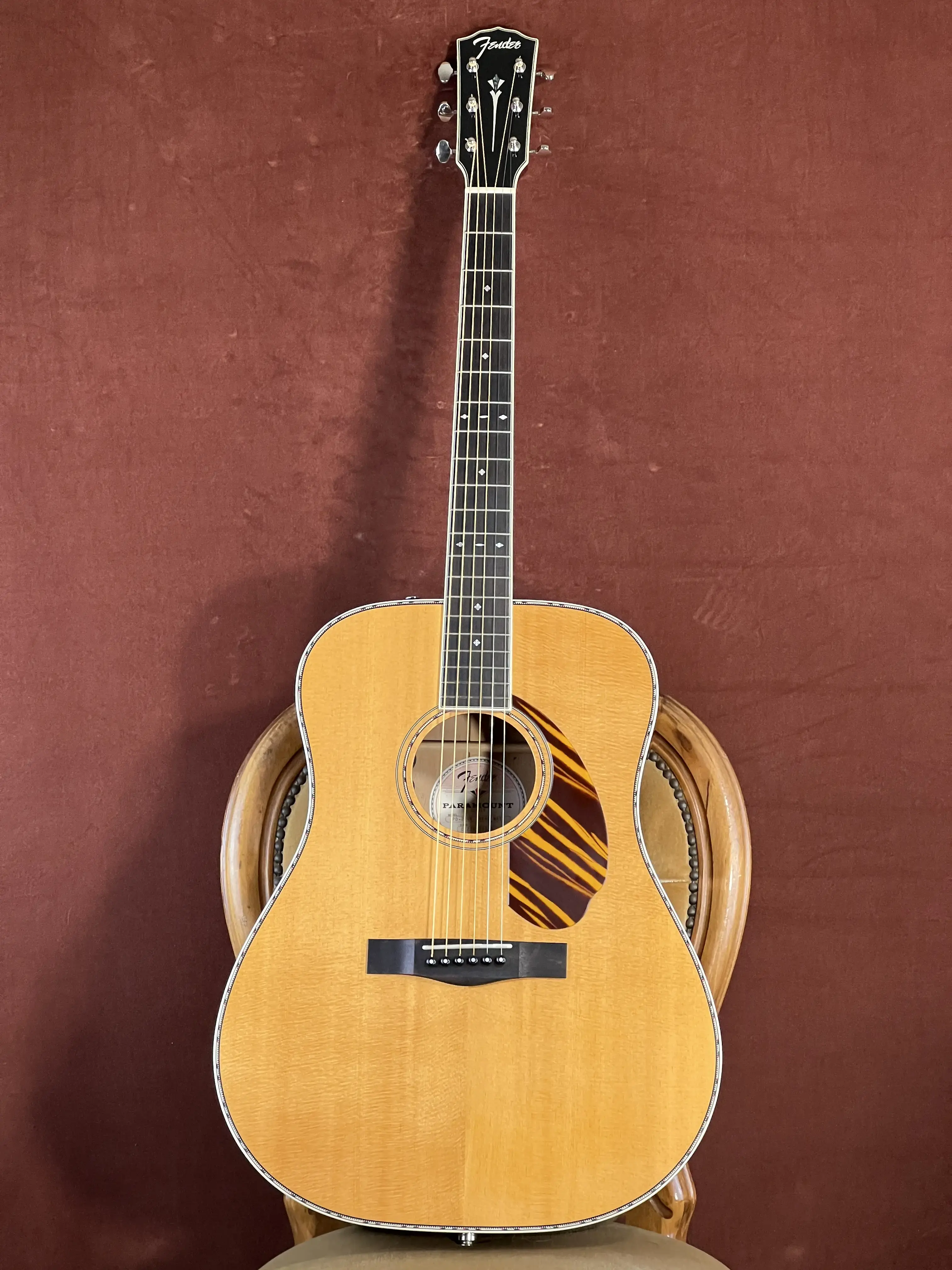 Fender Paramount PD-220E 2022 dreadnought front view