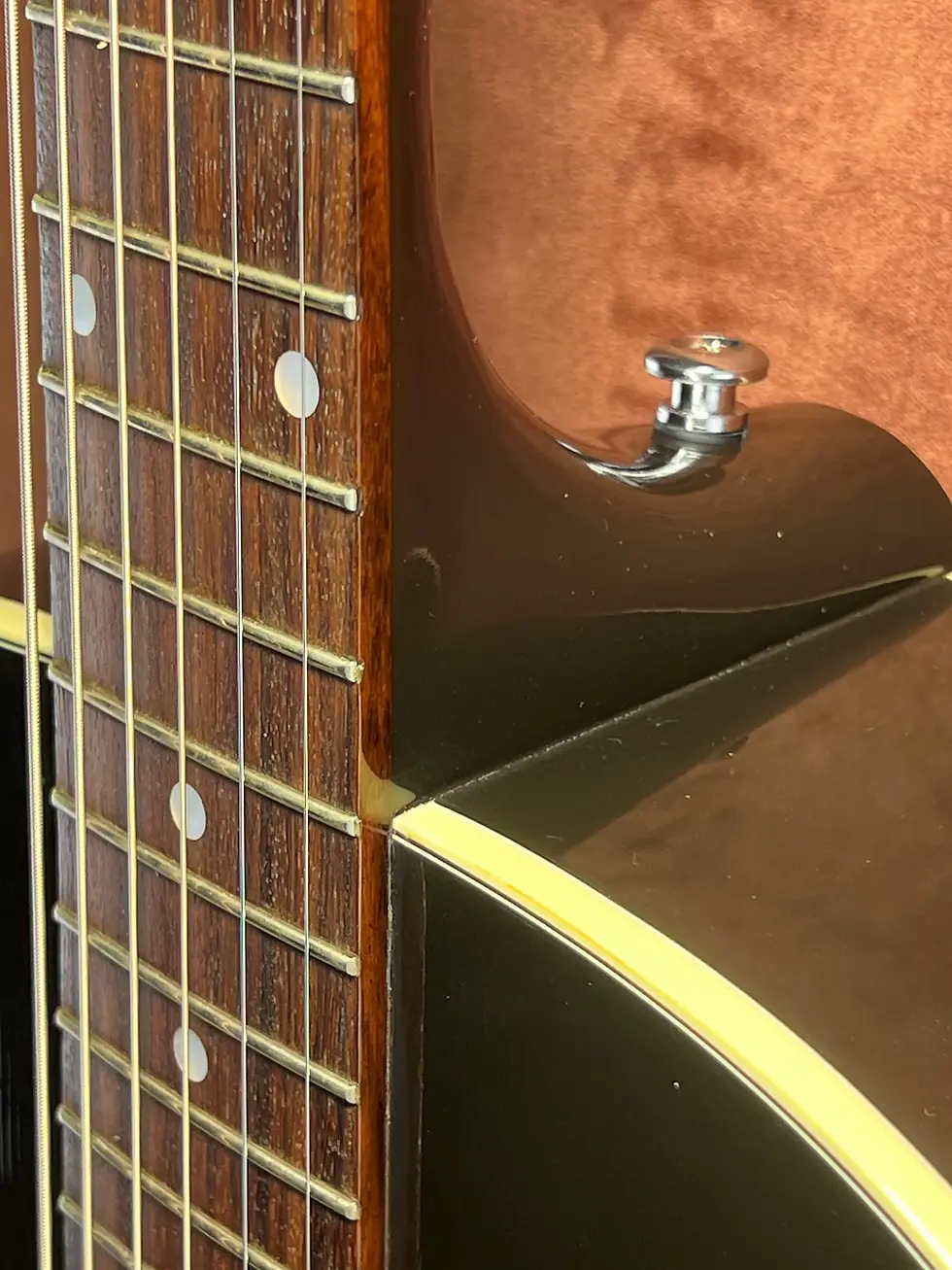 Thumbnail: Gibson J-45 rosewood fingerboard dot inlays
