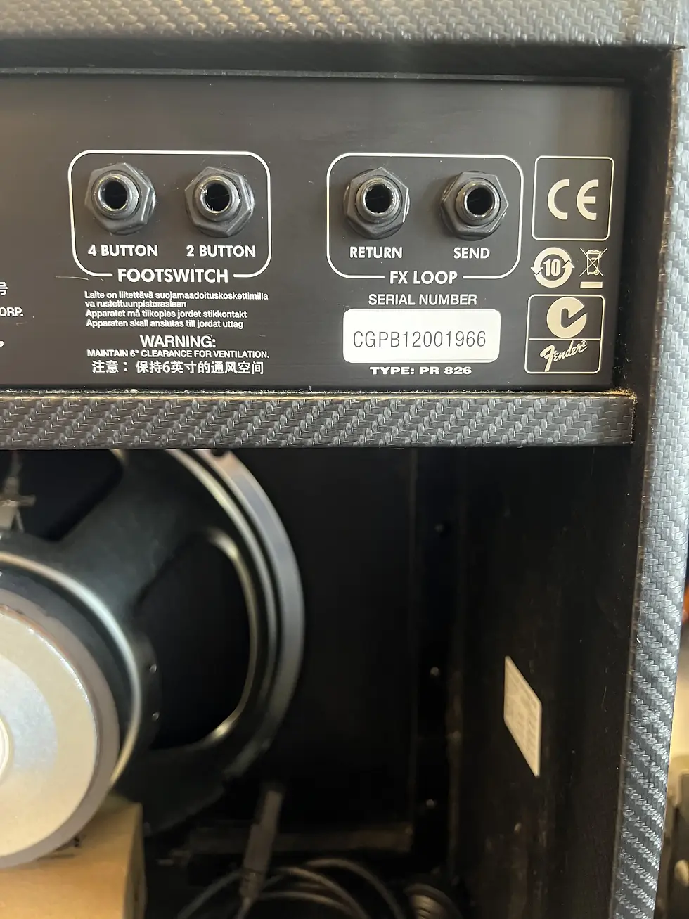 Thumbnail: Fender Mustang III back panel USB aux input headphone output
