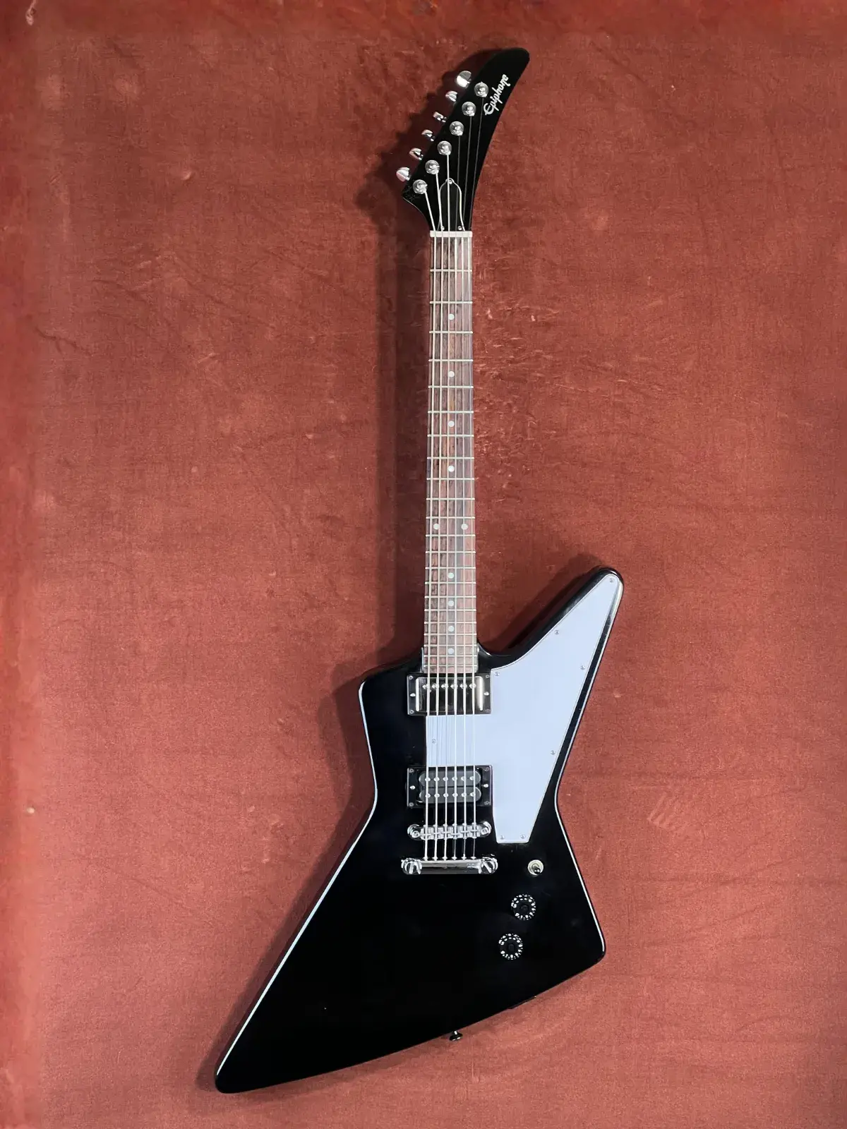 2005 Epiphone Explorer, front view, gloss Ebony finish
