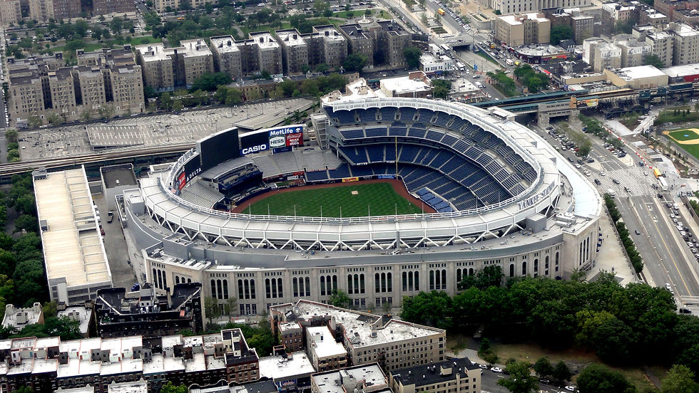 USA_-_NY,_Manhattan_-_Yankee_Stadium_-_panoramio.jpg