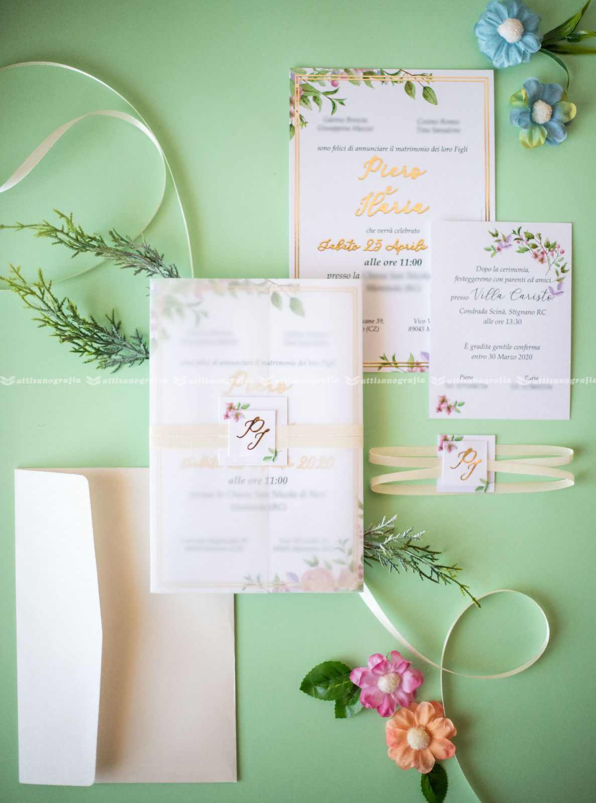 Art. 019 Vellum Paper Rilievo Oro