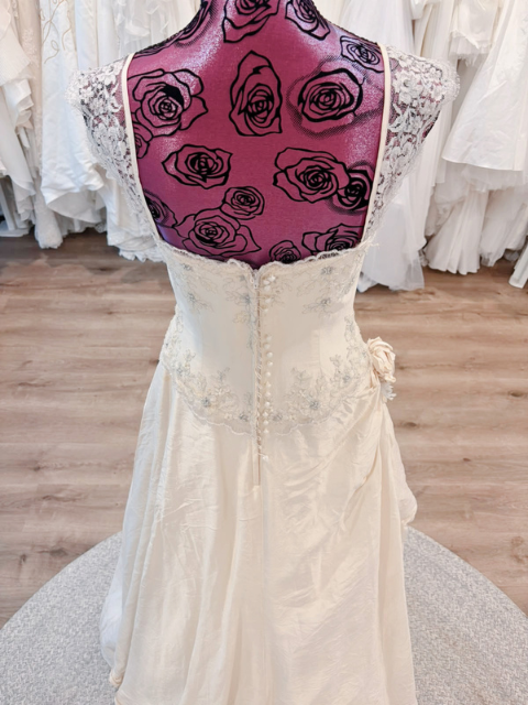 Thumbnail: Bella Donna Beaded