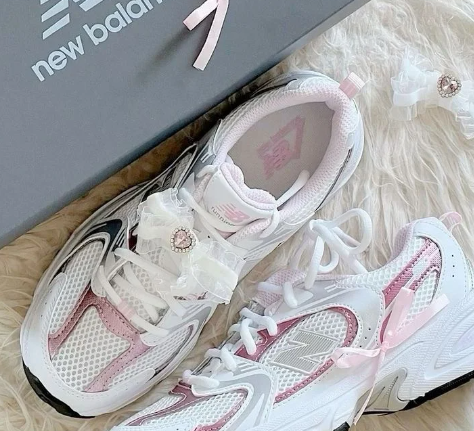 Miniatura: New Balance 530 White Pink