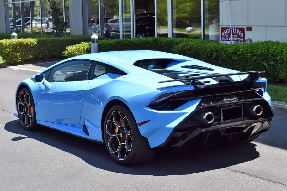 2023-lamborghini-huracan-0-91709889