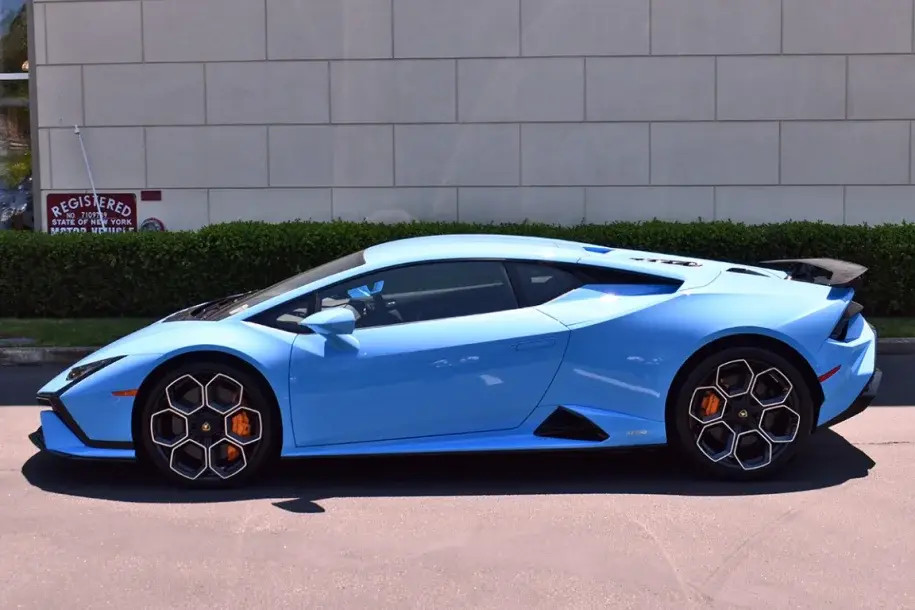 2023-lamborghini-huracan-0-2056597983