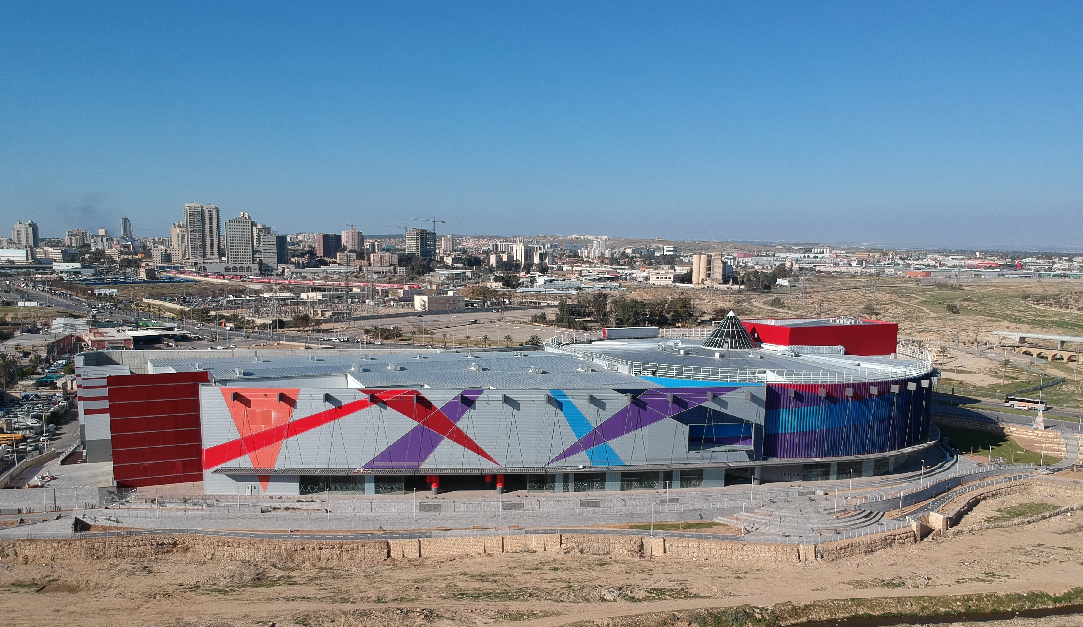 סינימה סיטי באר שבע חיפוי וקירוי