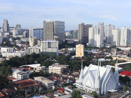 15 Pros and Cons of Living in the Philippines in 2024