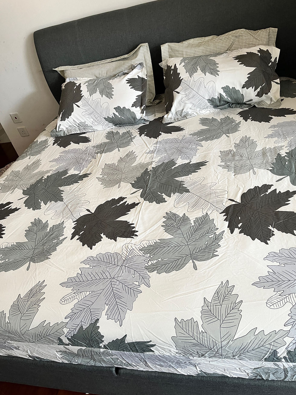 Thumbnail: Spring Leaf Queen Size bed sheet (Fitted)